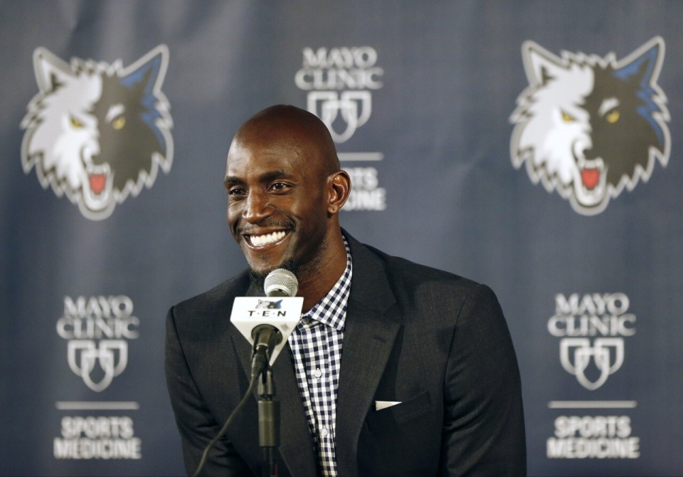 广岛前锋：亚冠与J联赛在身体对抗、速度等方面有很大区别（广岛锋将称亚冠与J联赛在对抗强度与速度等层面差异明显）