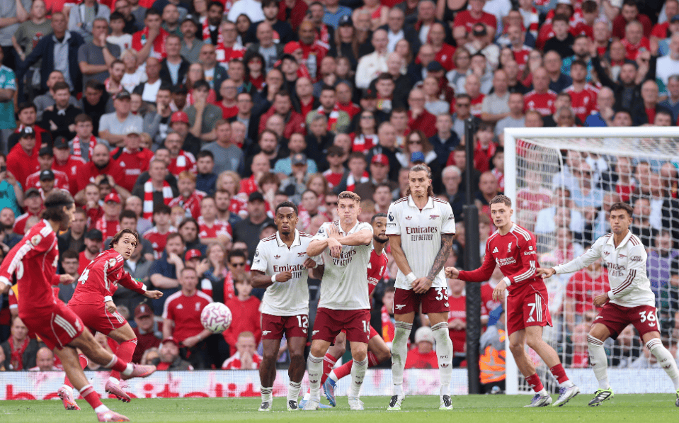 意媒：弗拉霍维奇已接受检查，确定为内收肌紧张未出现损伤（意媒：弗拉霍维奇检查显示内收肌紧张，未发现损伤）