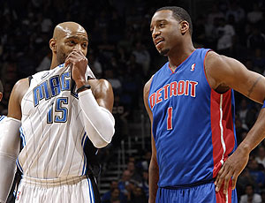 9中1仅得2分！浓眉：我为糟糕表现承担责任 必须为下一场做好准备（9投仅中1只得2分，浓眉自我检讨：承担低迷责任，誓为下一战做好准备）