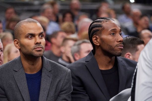 意甲媒体热议：米兰新援亚沙里首秀，贡献了一场极具说服力的比赛（意媒热议：米兰新援亚沙里处子秀，打出令人信服的表现）