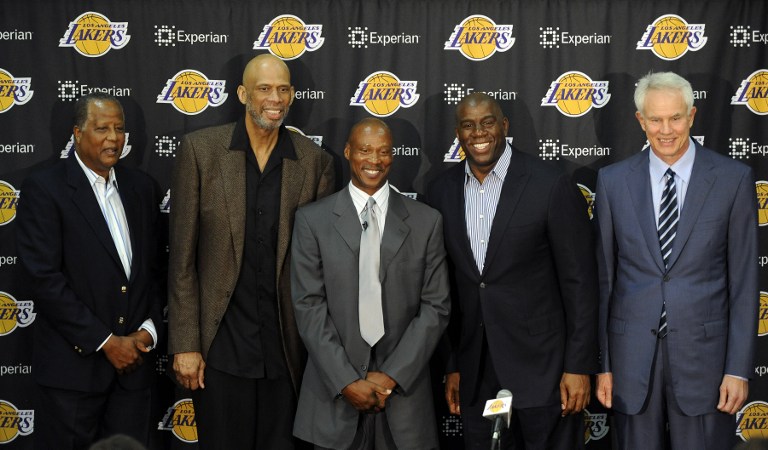 跟队：纽卡如升空火箭迅速坠地，未来一片黑暗（跟队：纽卡冲天而后急坠，前景黯淡）