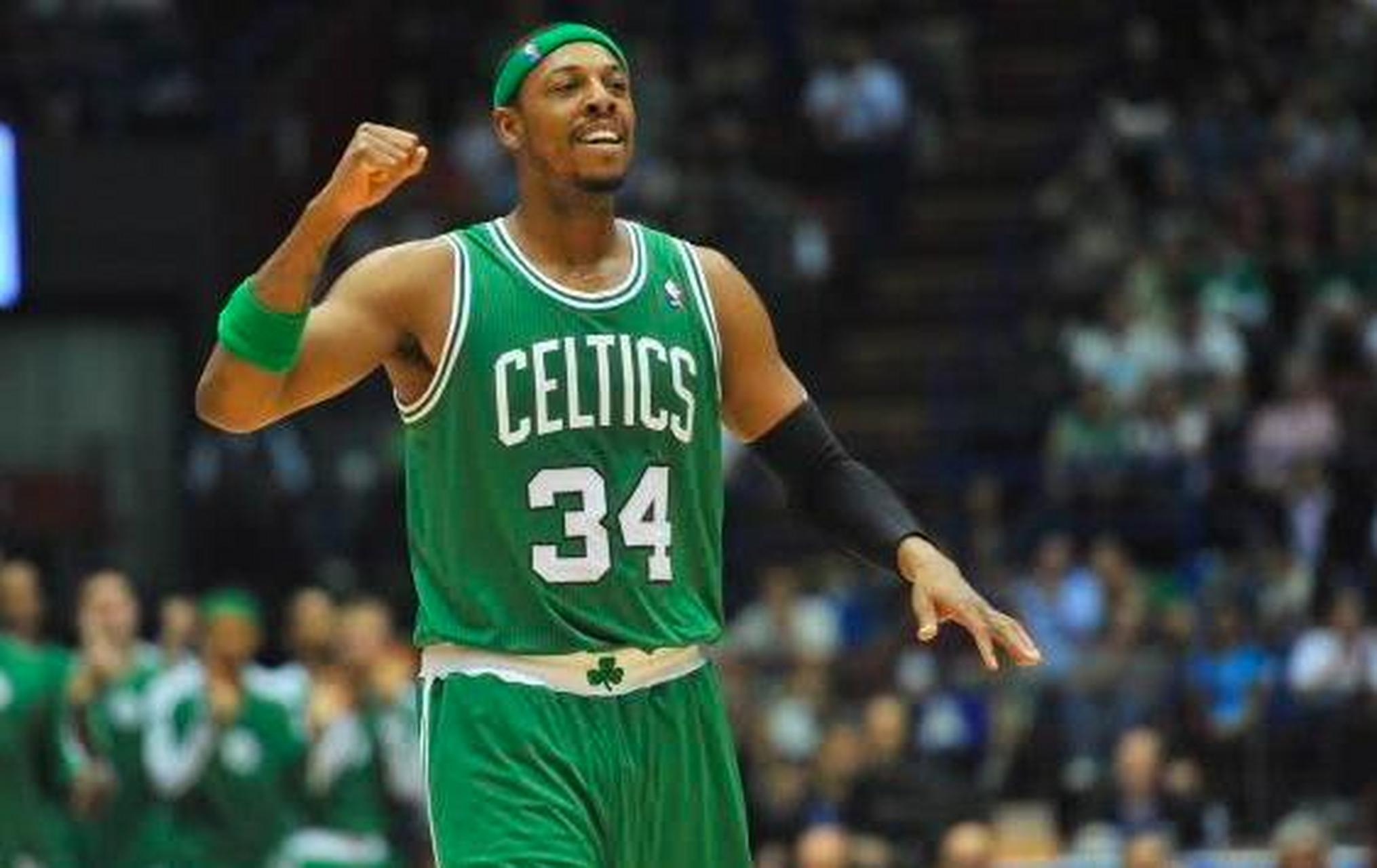 太阳报：贝克汉姆的大儿子布鲁克林在社媒上屏蔽了全家（英媒《太阳报》：贝克汉姆长子布鲁克林在社交平台拉黑全家）