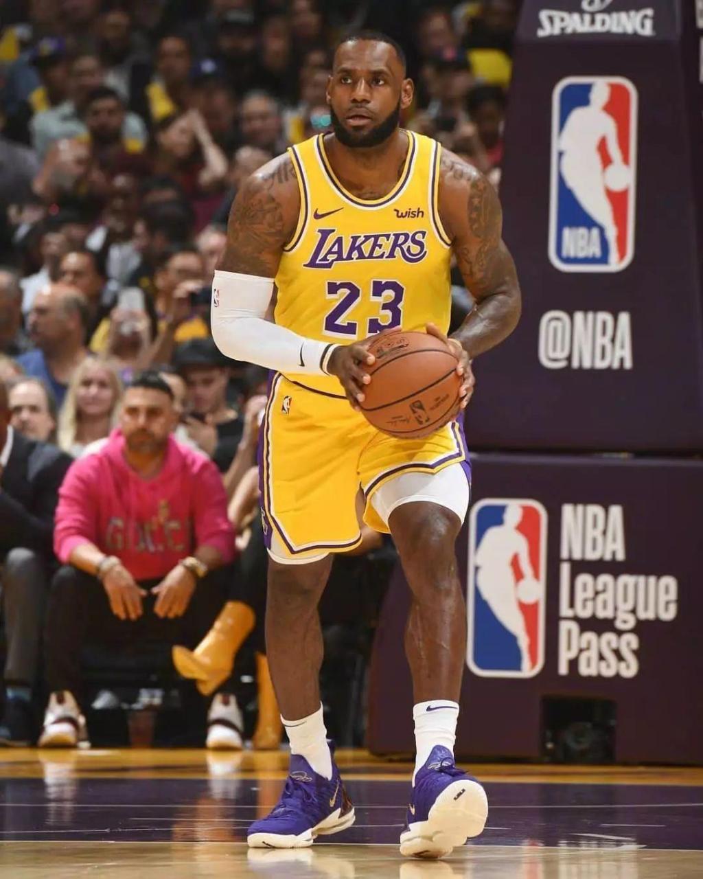 英媒：热刺有意巴里奥斯，已向马竞提交7000万英镑的报价（英媒：热刺向马竞递交7000万英镑报价，求购巴里奥斯）