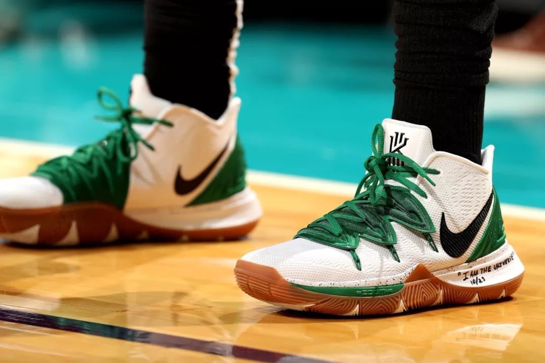 足总杯第3轮抽签揭晓，曼城主场迎战埃克赛特城（足总杯第三轮签位出炉：曼城坐镇主场对阵埃克赛特城）