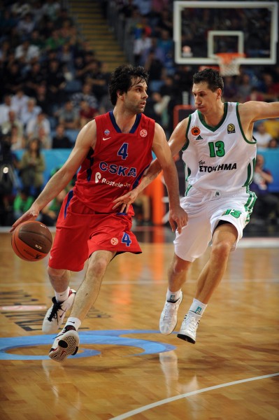 齐沃：我们不会怀疑劳塔罗的重要性，我和他每天都拥抱（齐沃：劳塔罗的重要性毋庸置疑，我和他每天相拥）