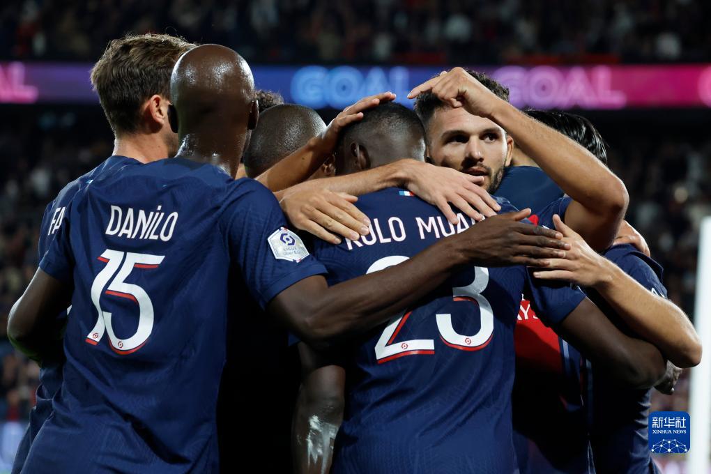 官方：川崎前锋33岁后卫车屋绅太郎赛季结束后正式退役（官宣：川崎前锋33岁后卫车屋绅太郎将于赛季末挂靴退役）