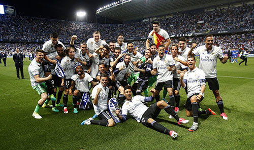 前阿森纳妖锋有望加盟中国联赛，无需转会费，两家西亚劲旅来抢人（前阿森纳前锋或以自由身加盟中国联赛，西亚两大劲旅加入争夺）