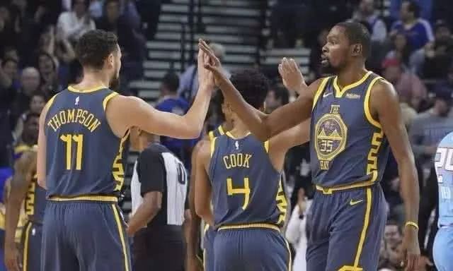 奥格斯堡vs云达不莱梅：马里乌斯-沃尔夫、亚基奇首发，菅原由势、施密德出战（奥格斯堡迎战云达不莱梅：马里乌斯-沃尔夫、亚基奇先发，菅原由势与施密德出场）