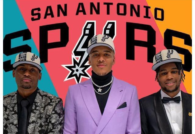 FM26逆天Bug，外场球员“闪现”至门前挡出对方主罚的点球（FM26离谱Bug：外场球员瞬移到门前封堵对手点球）