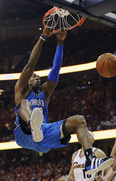 体图：拜仁、药厂等队看上16岁中场艾希霍恩，赫塔要价2000万（德媒体图：拜仁、勒沃库森等队看中16岁中场艾希霍恩，赫塔标价2000万）