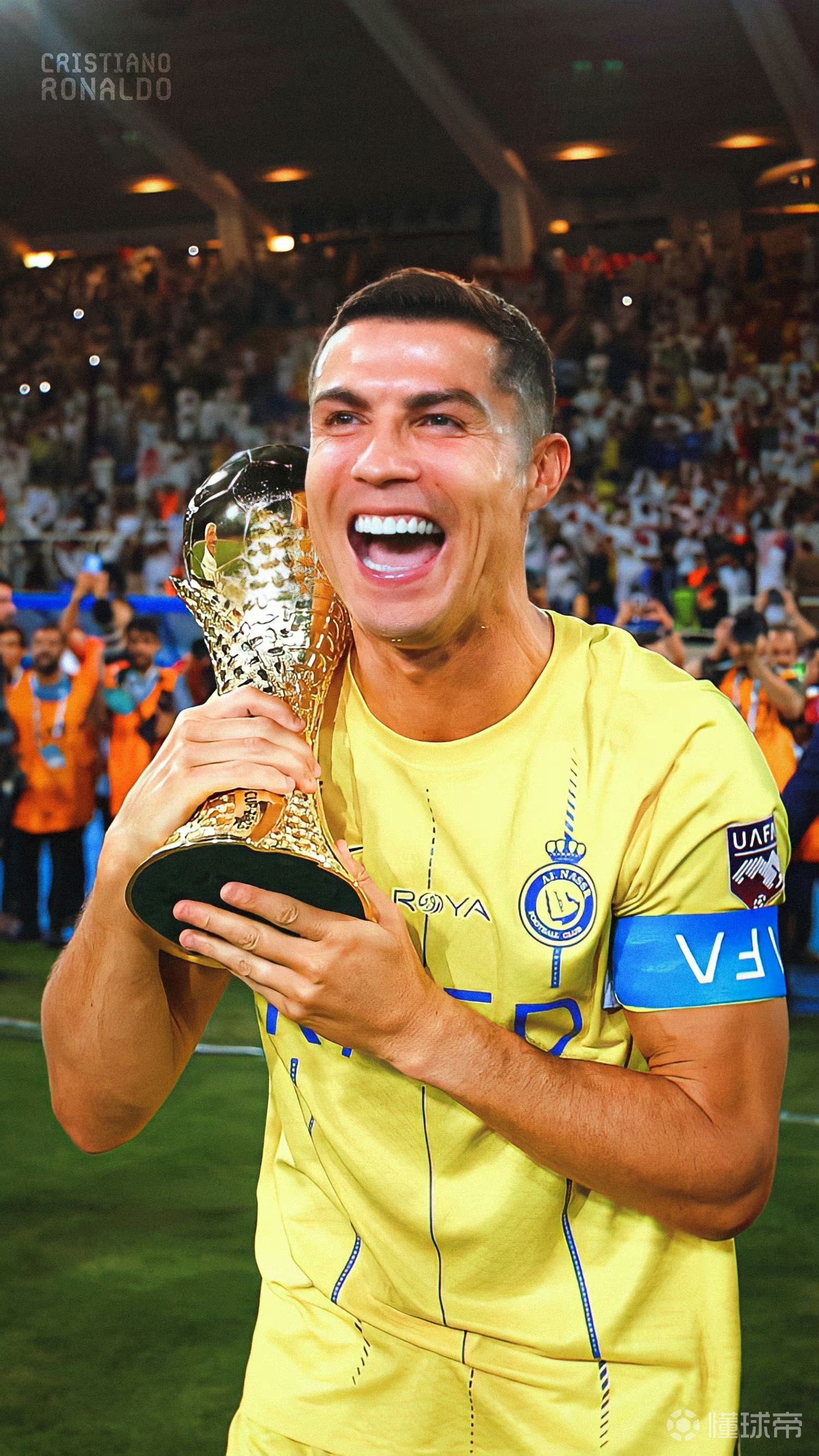 TA：热刺高层讨论后决定继续支持主帅弗兰克（TA：热刺管理层商议后决定继续力挺主帅弗兰克）