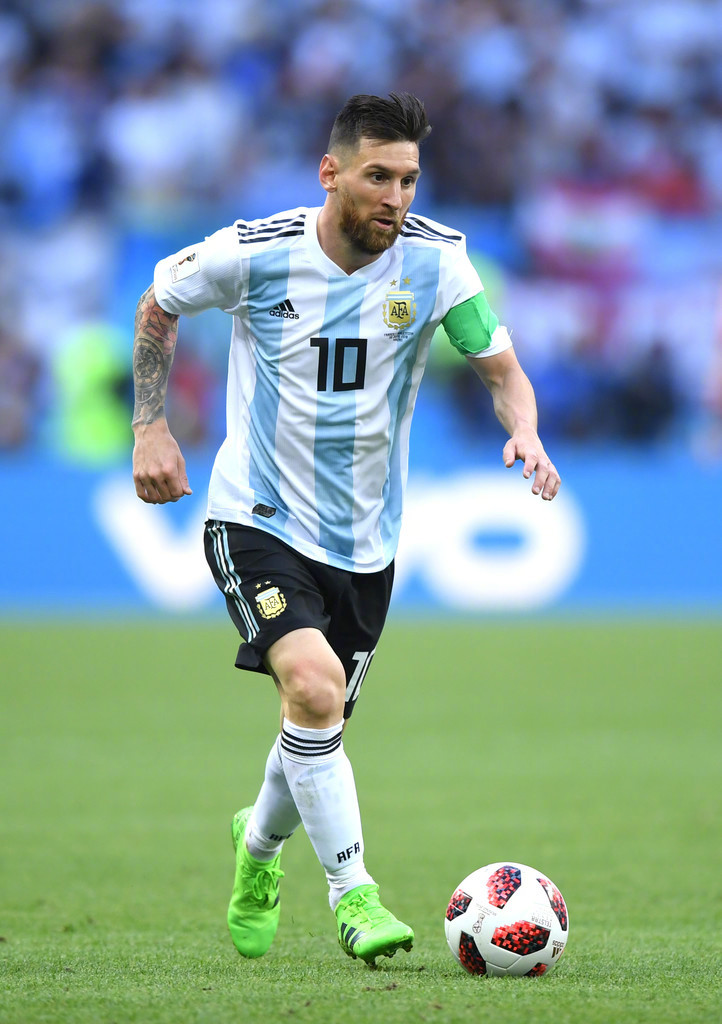 跟队记者：拉比奥大概率不会参加对阵恩泰拉的友谊赛（随队记者：拉比奥极可能缺席与恩泰拉的热身赛）