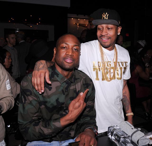 今日亚泰降级，而昨日以亚泰梯队为班底的泰州队夺得苏超冠军（冰火两重天：亚泰今日降级，昨日由亚泰梯队为班底的泰州队加冕苏超冠军）