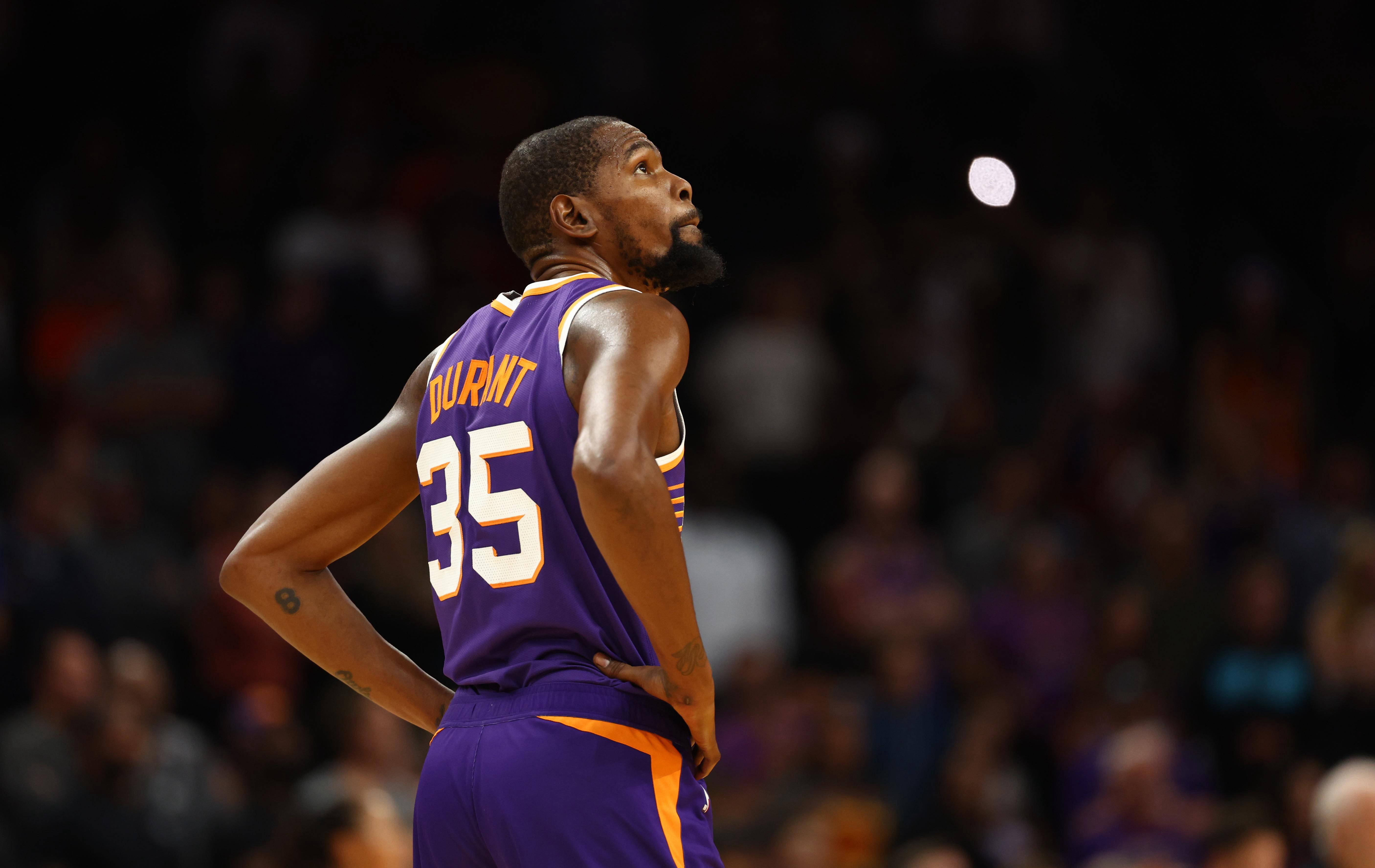 德转在役巴萨青训巅峰身价阵容：奥纳纳、伊卡尔迪与梅西在列（德转评现役巴萨青训身价巅峰阵：梅西、奥纳纳与伊卡尔迪入选）