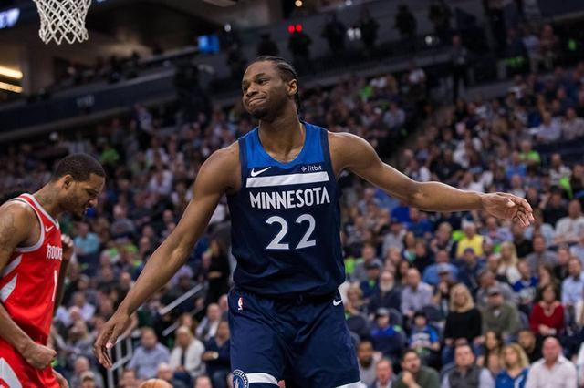 篮球勇士主帅称赞替补群：能量十足（勇士主帅盛赞替补阵容：活力十足）