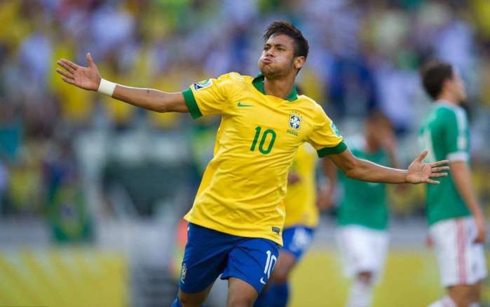 U16国少后卫李钧鹏：非常自豪能代表国家征战比赛（U16国少后卫李钧鹏：为国出战倍感自豪）