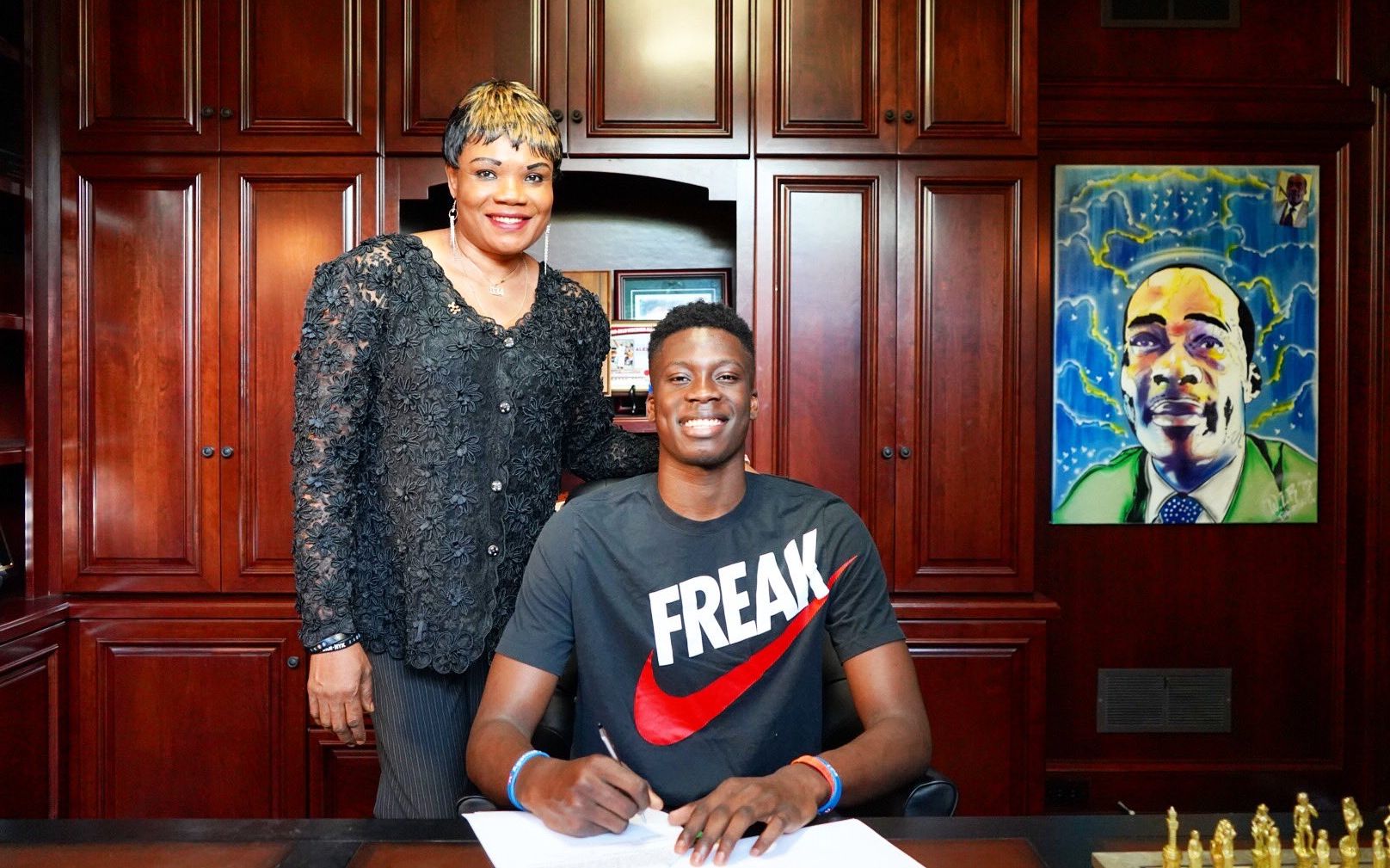 你抢到票了吗？足协杯决赛开票1分钟内所有分区开售票均售空（足协杯决赛开售一分钟全分区售罄，你抢到了吗？）