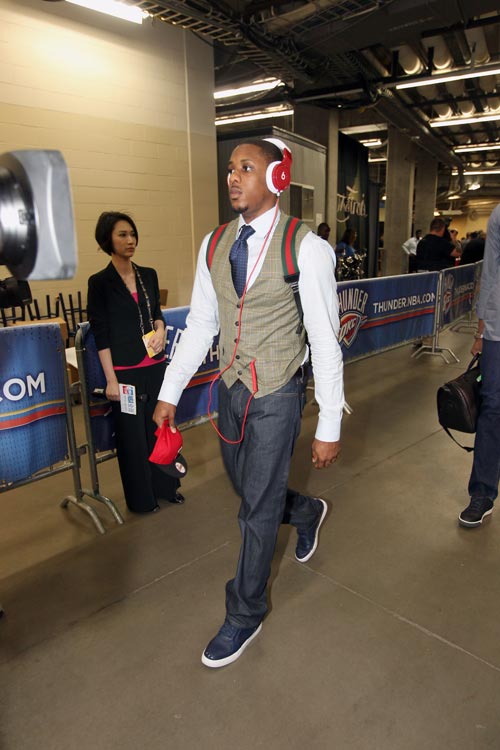 上来一个技术稍靠谱点的，卡利亚里的量变就转换成质变了（引入技术更稳的即战力，卡利亚里由量变迈向质变）