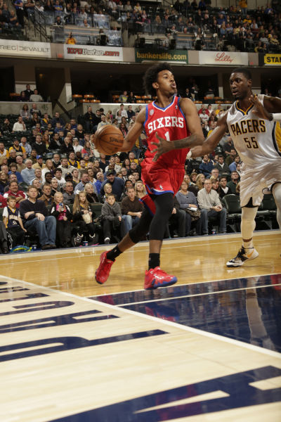 FM26逆天Bug，外场球员“闪现”至门前挡出对方主罚的点球（FM26离谱Bug：外场球员瞬移到门前封堵对手点球）